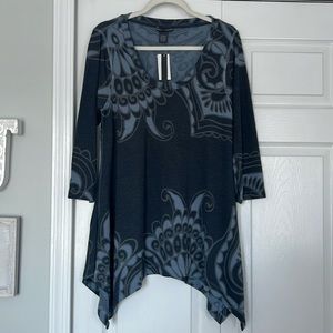 Chelsea & Theodore Printed Flowy Tunic Top Size L